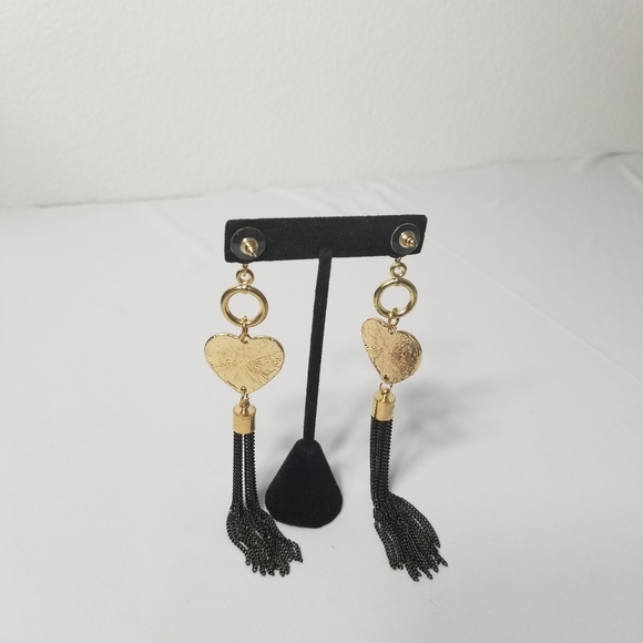 2 For 39 Metallic Earrings NWOT - Picture 4 of 5